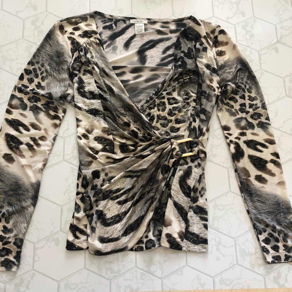 Cache Women’s Stretch Layered Top - Picture 4 of 11